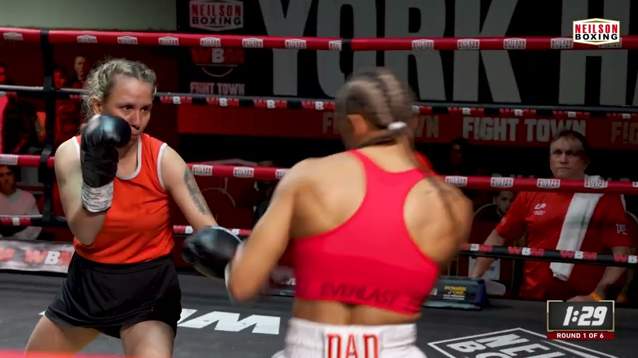 Laura Pain vs Klaudia Ferenczi (Full Fight) - Fight Town York Hall - Neilson Boxing - 18th Nov