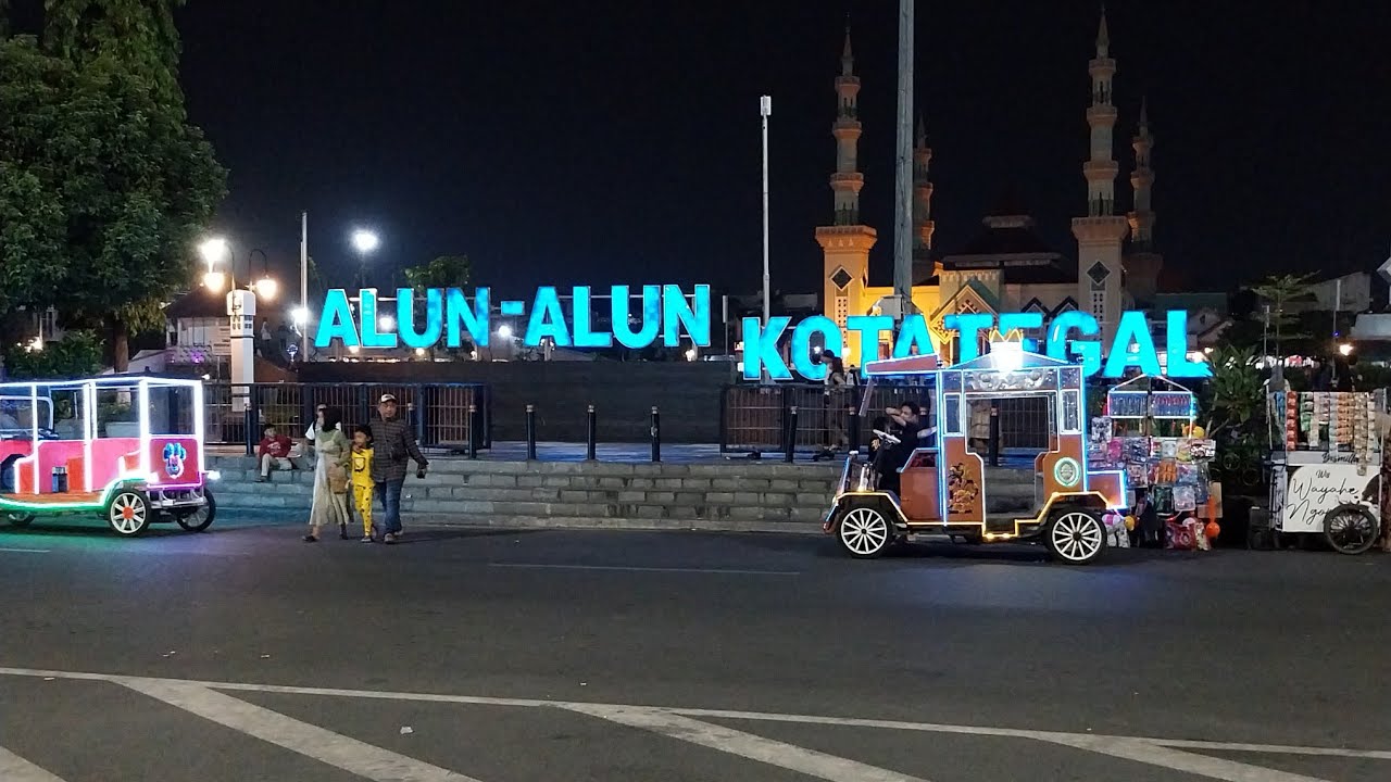 Keliling Alun Alun tegal #alunaluntegal #jalanjalan #kelilingmakan