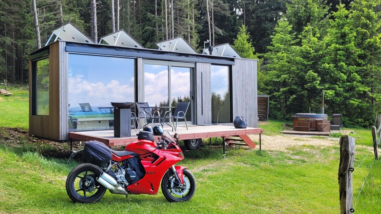 Tiny House Manka na Ducati Supersport