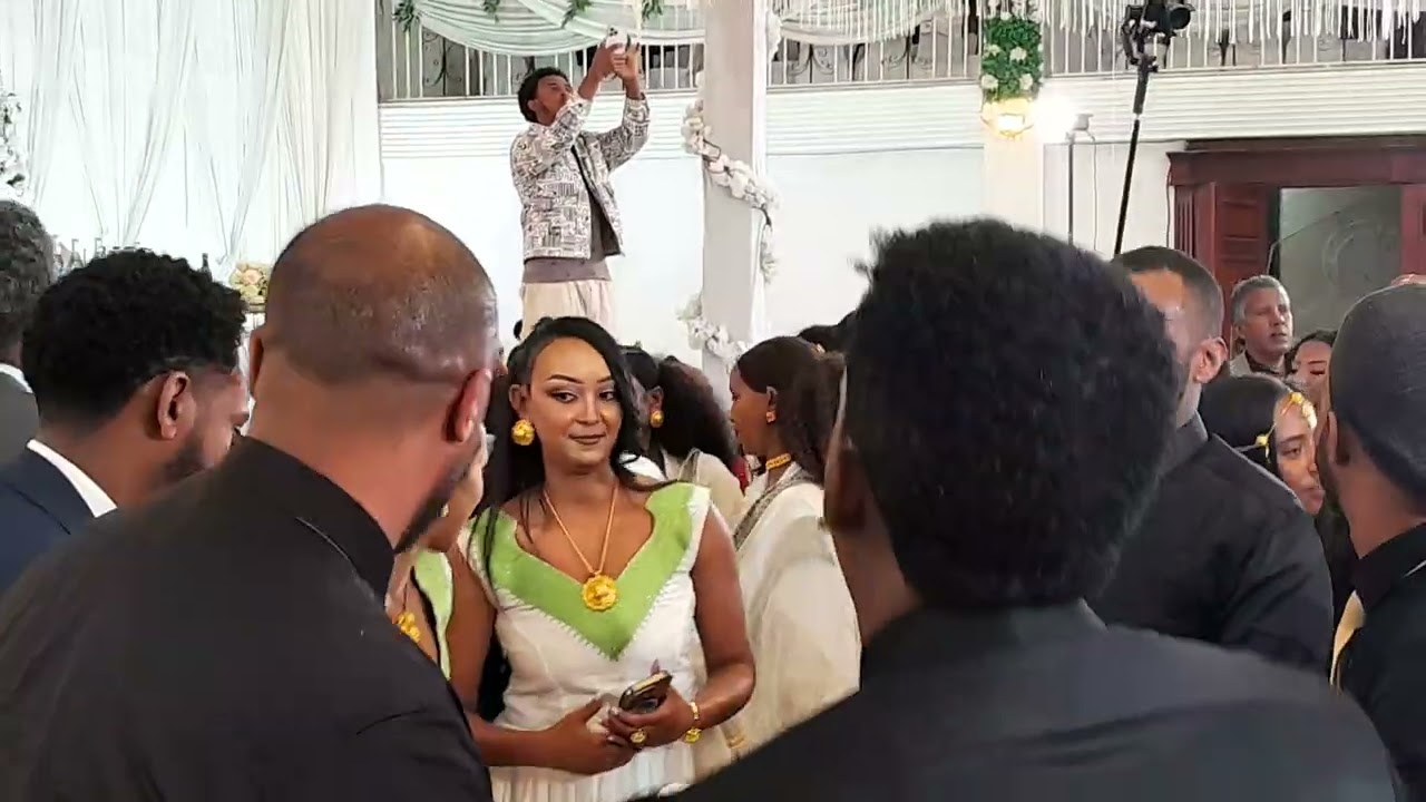 Bereket msgna tewerared  awlo bahli teum  በረከት ምስግና ኣውሎ ባህሊ ጥዑም