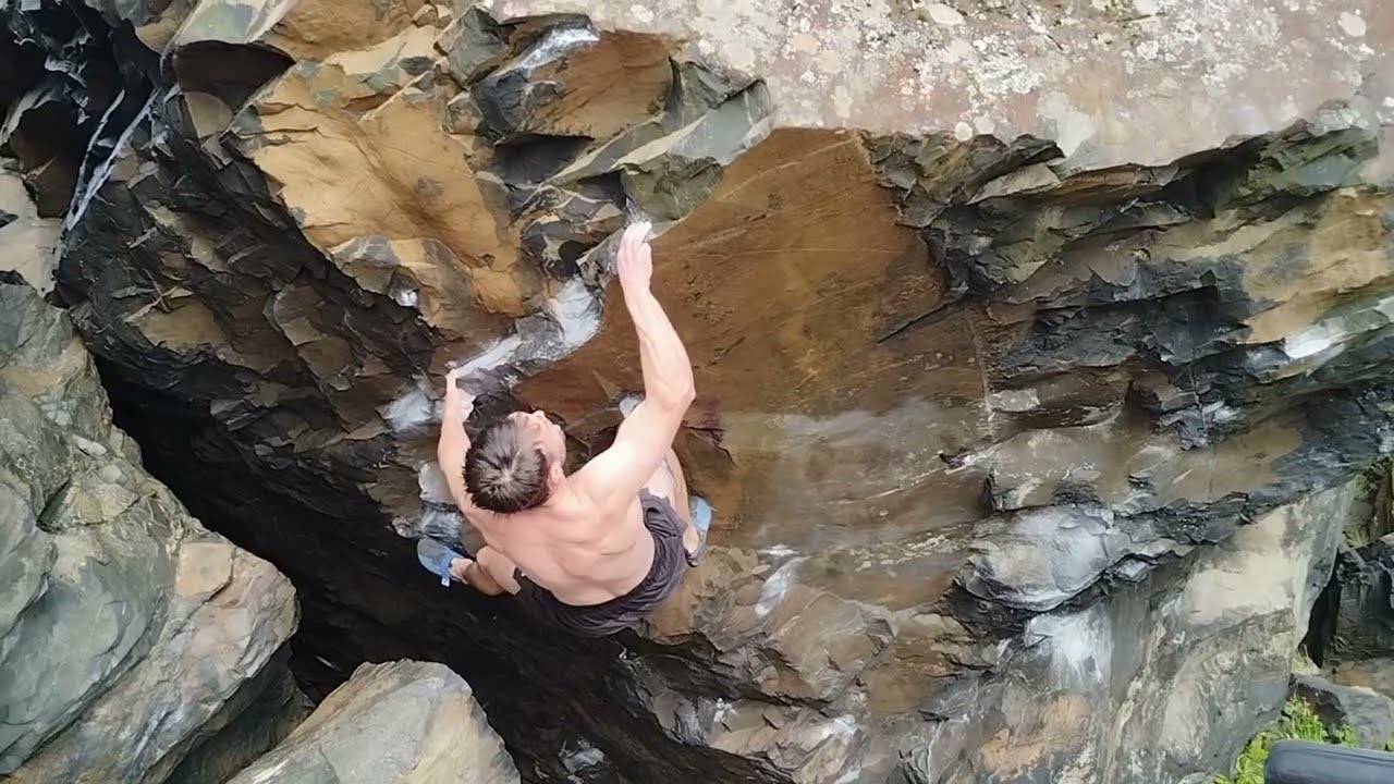 Sanction [f8B] | Dumbarton