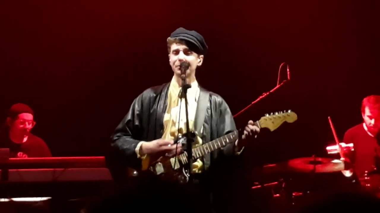 Isolation Berlin / Verliebt in dieses Lied    Live Kampnagel Hamburg 28.04.2024
