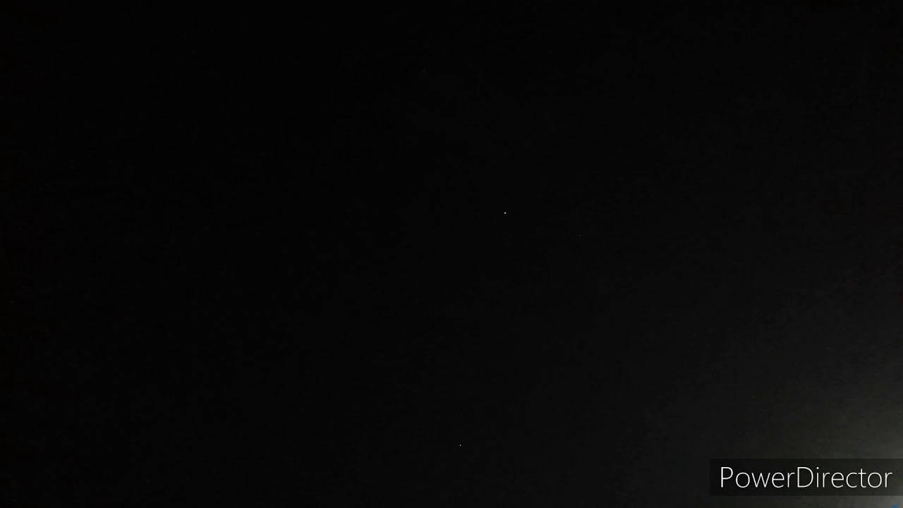 Elon Musk's convoy of Satellites flying over Gloucester