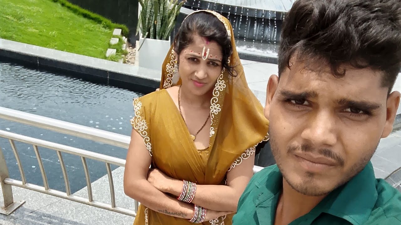 Rajni NAYAK लाइव है!