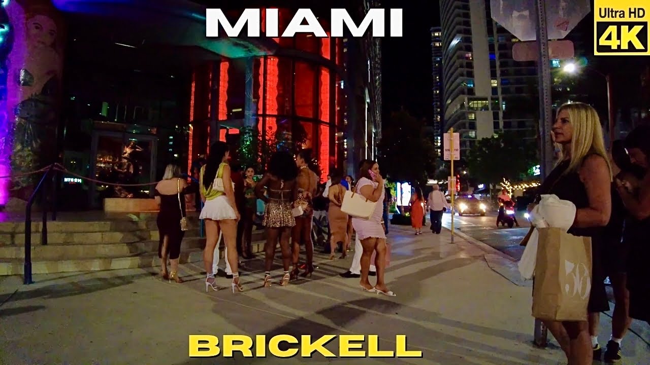 Miami Brickell Weekend Walk | Street Vibes 4K