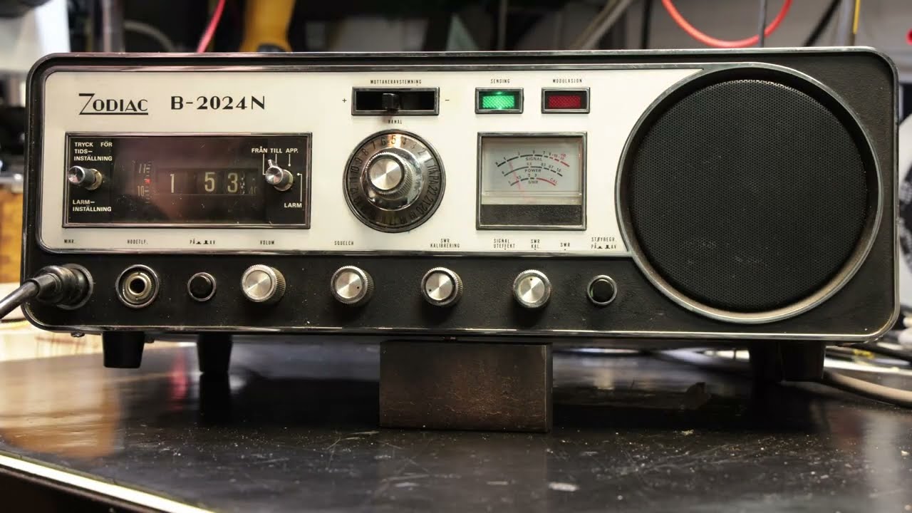 Zodiac B-2024N CB Radio - Unboxing Vintage 70's Tech Norwegian with Auto Subtitles