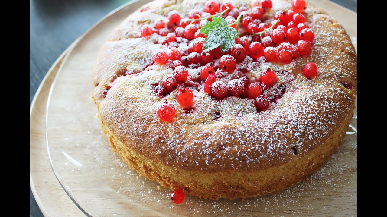 Cake with Cottage Cheese and Berries - a Midsummer Night's Dream