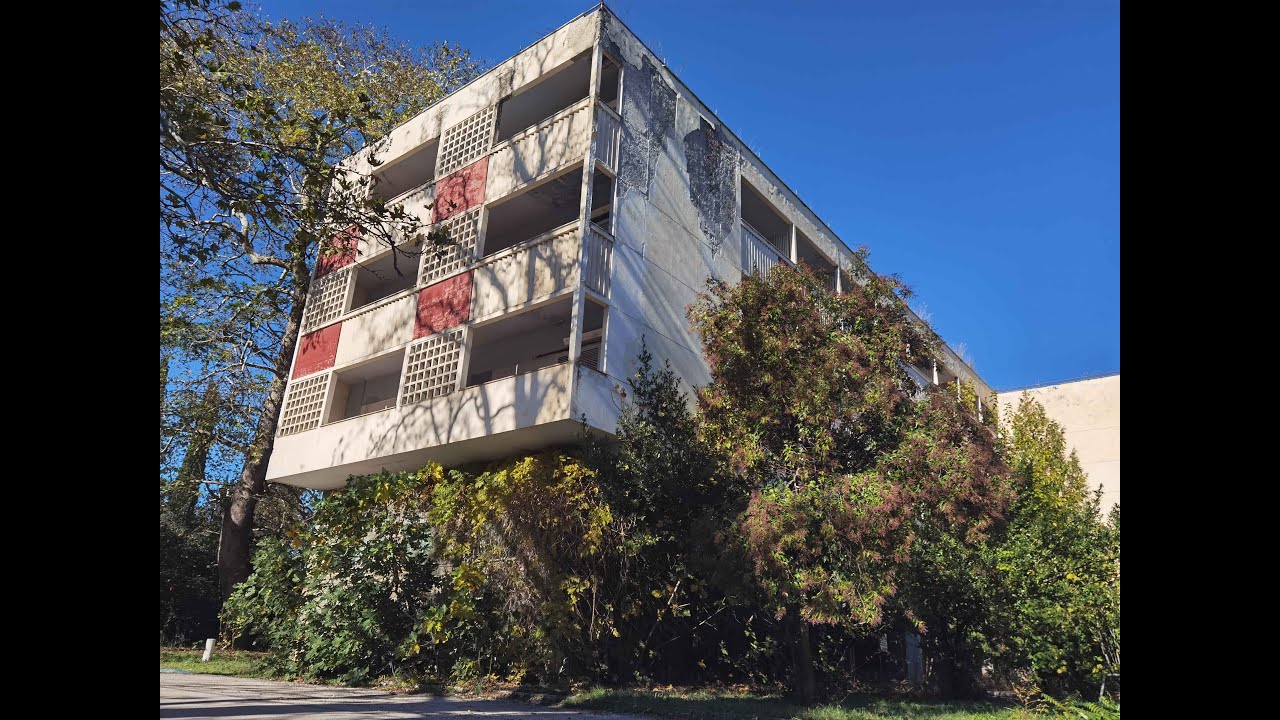 Το Ξενία Υπάτης...στα όρια του παραλογισμού