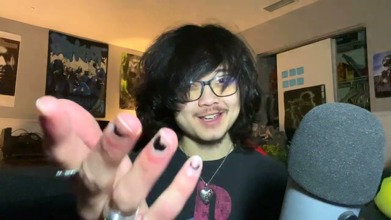 how i stay positive during dark times (^-^* )*:･ﾟ