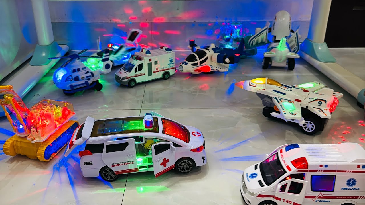 走る走る、救急車ミニカー坂道走る。走行テスト！Running, running, ambulance miniature car hill running. driving test!