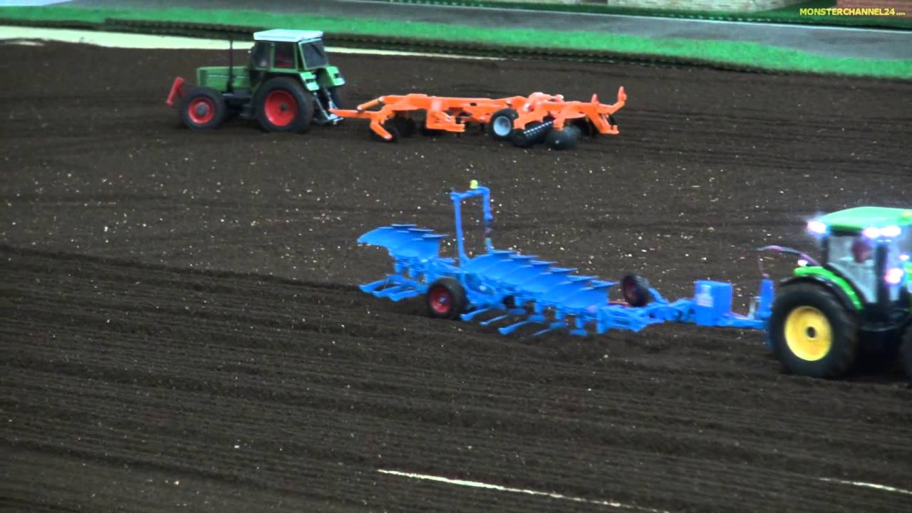 RC tractor ACTION by Hof Mohr! Siku Control fun!