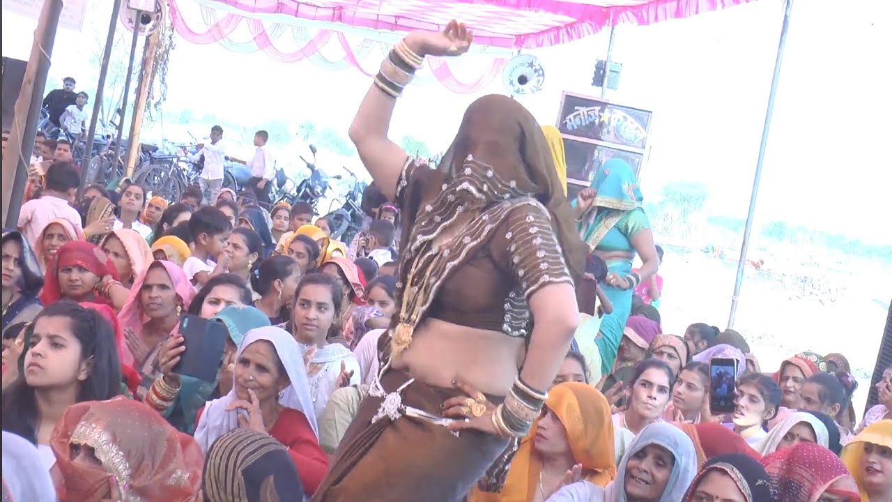 कहाँ से ले आये मोहन सुगड़ नारि अलबेली ।। नगला खुर्दन का गजब डांस।।विशेष शास्त्री