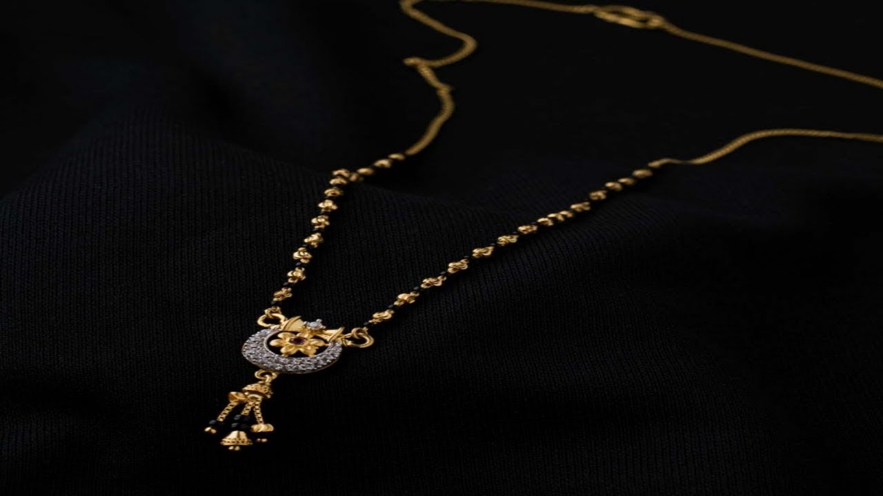 Latest short long Light weight Daily wear gold black beads Mangalsutra Nallapusalu jewellery Designs