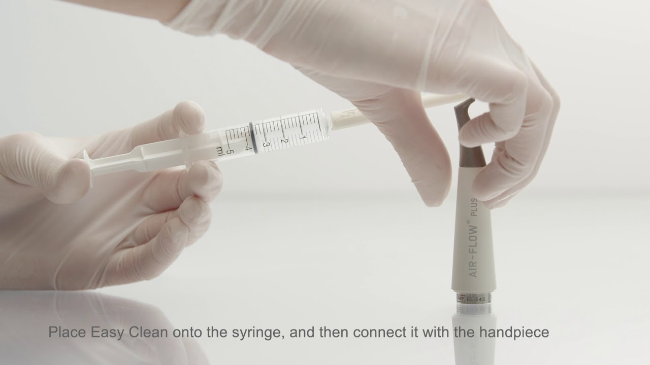 How to: Remove powder residue from AIRFLOW&reg; handpieces with Easyclean