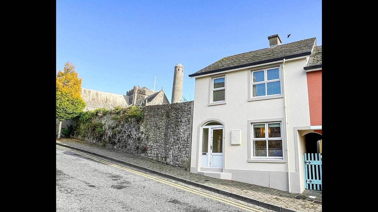 5 Coach Rd, Dean Street, Kilkenny. R95 EHC8