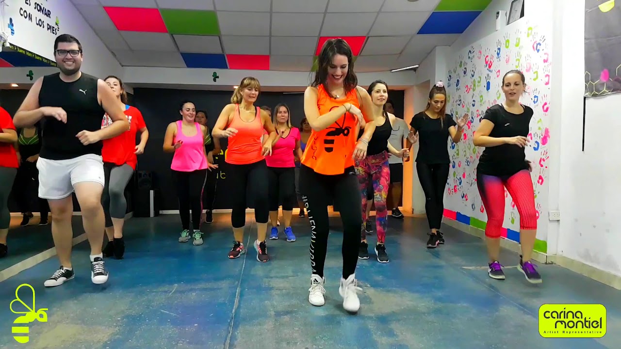 Salsa Soca - Oscar D´ León Feat. Mola / Zumba Coreografía
