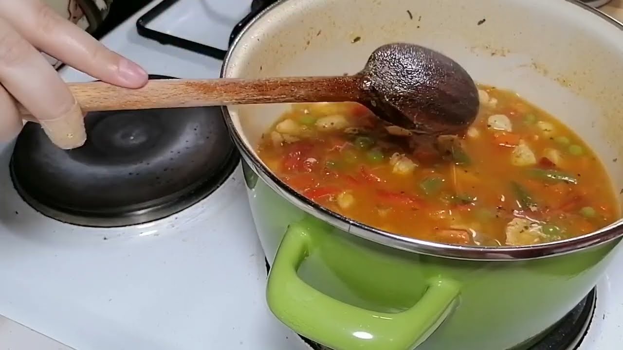 Đuveč sa pilećim belim mesom