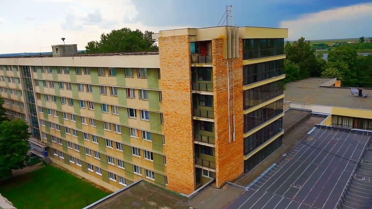URBEX opuszczonego hotelu.  Wszędzie zdechłe gołębie. Hotel Gołębiewski Rumunia.