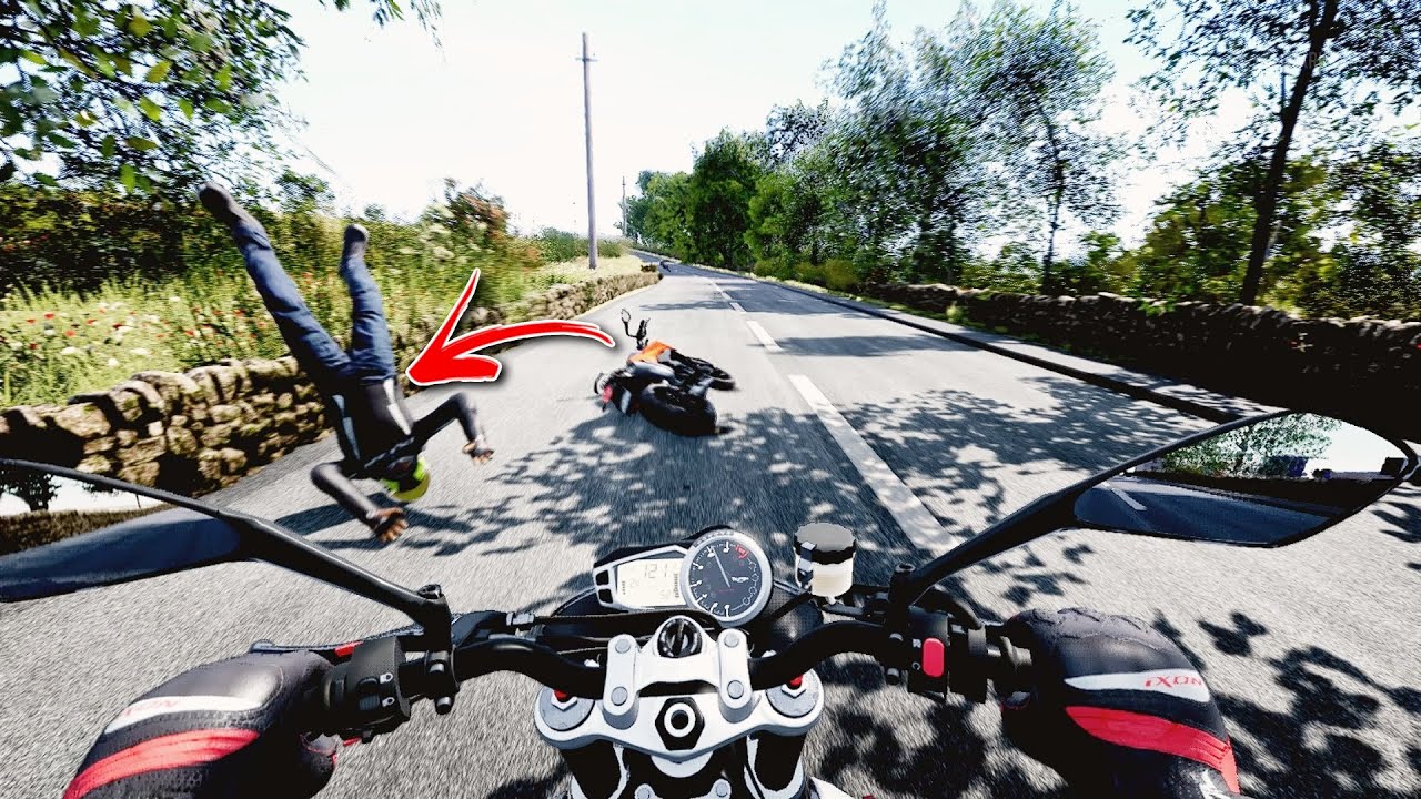 Triumph Street Triple R Vs KTM Duke 790 Vs Suzuki GSX-S 750 ABS Street Race Southern 100 - Ride 4