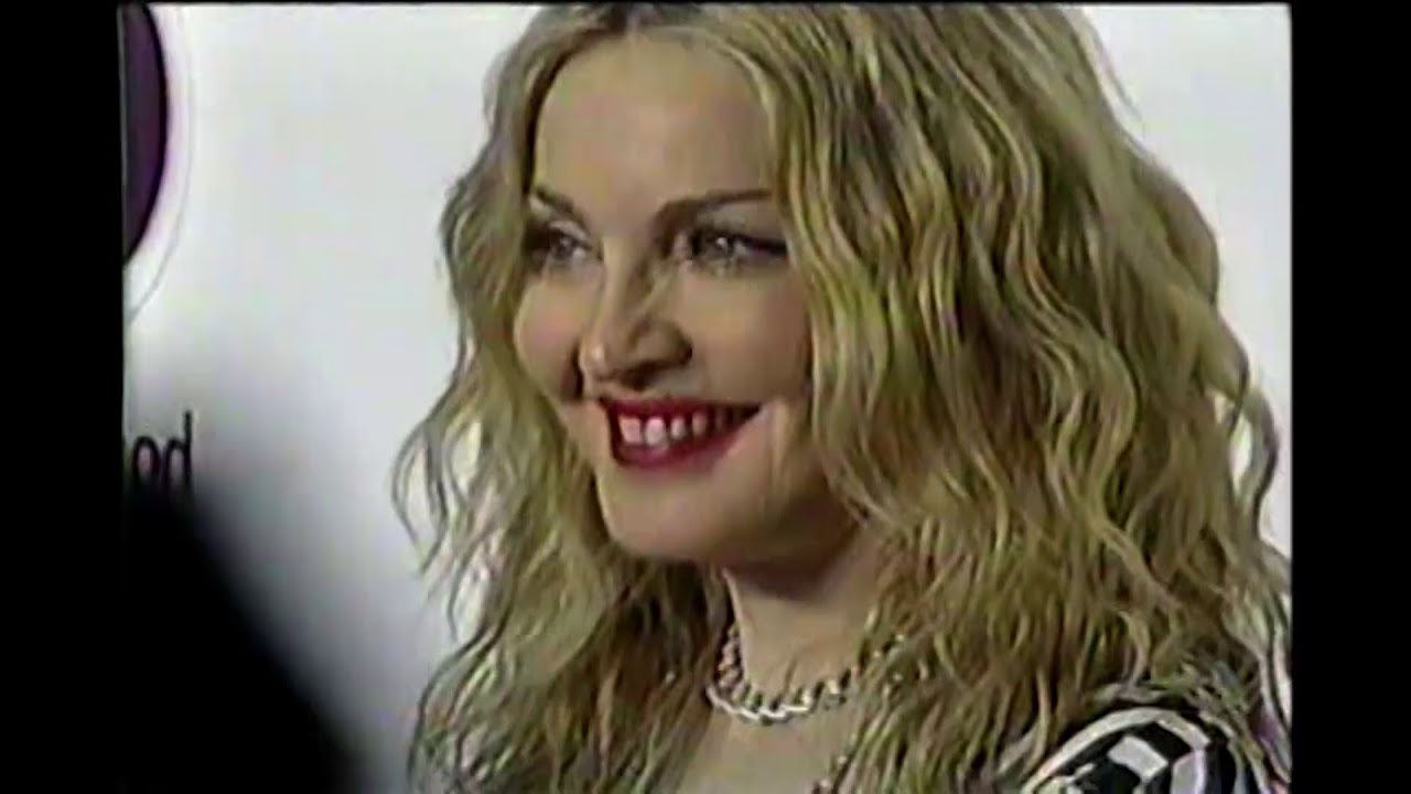 Madonna - Reportajes TV Inauguración Hard Candy Fitness en México (30 noviembre 2009)