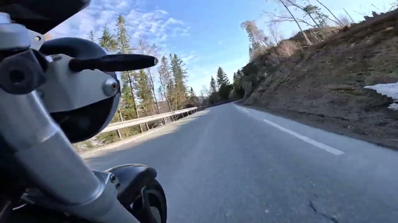 Ettermiddagstur på Motorsykkelen på Hølonda.