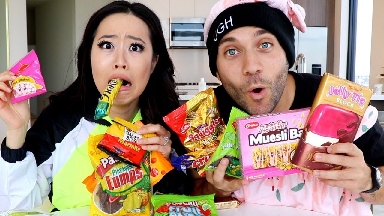 BEST MUKBANGERS TRY SNACKS FROM NEW ZEALAND with STEPHANIE SOO