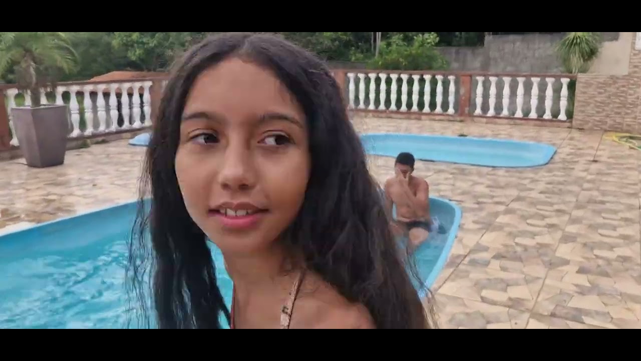 Diversão garantida na piscina com os amiguinhos 💦😄
