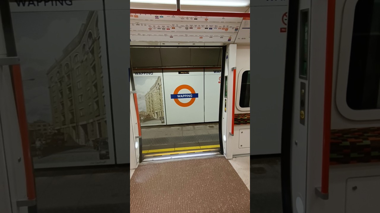 Class 378 Doors closing London Overground