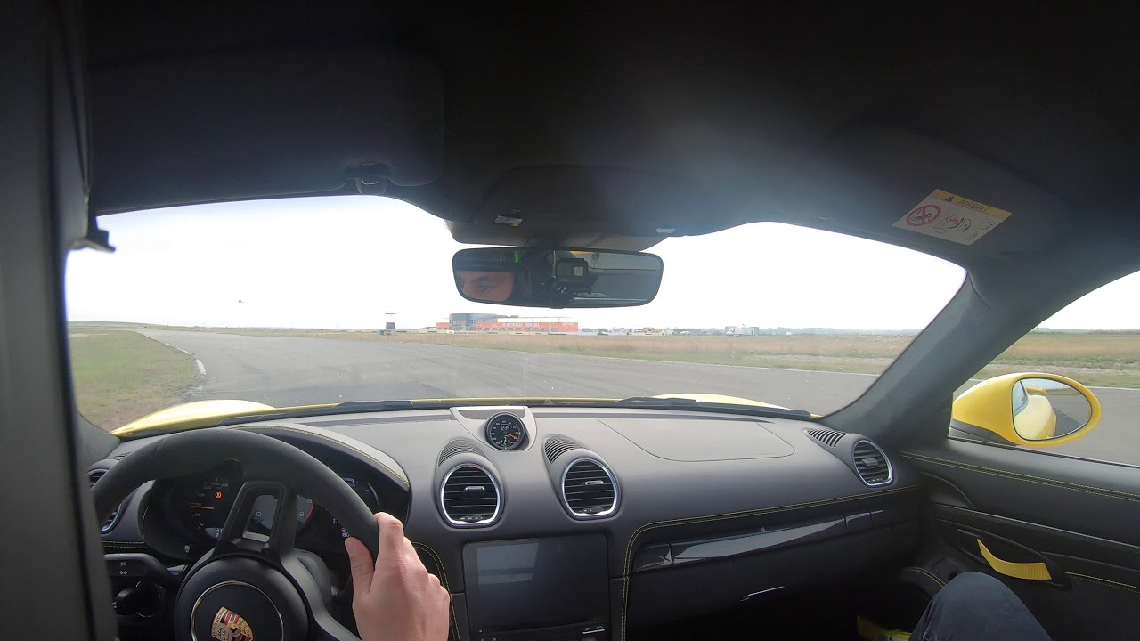 Porsche 718 GT4 Motorpark Adancata