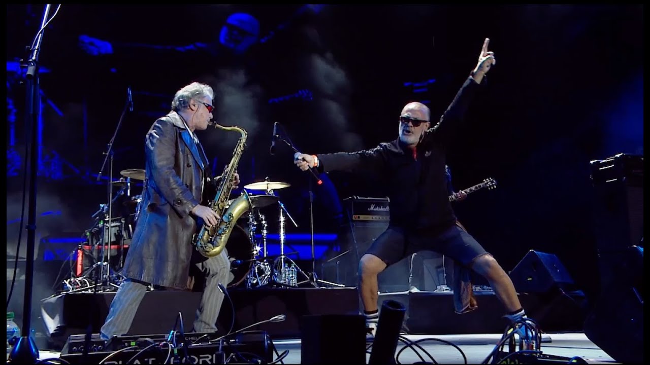 La Kermesse en Cosquín Rock UY 2023 - Preso en mi ciudad (con Chino Laborde)
