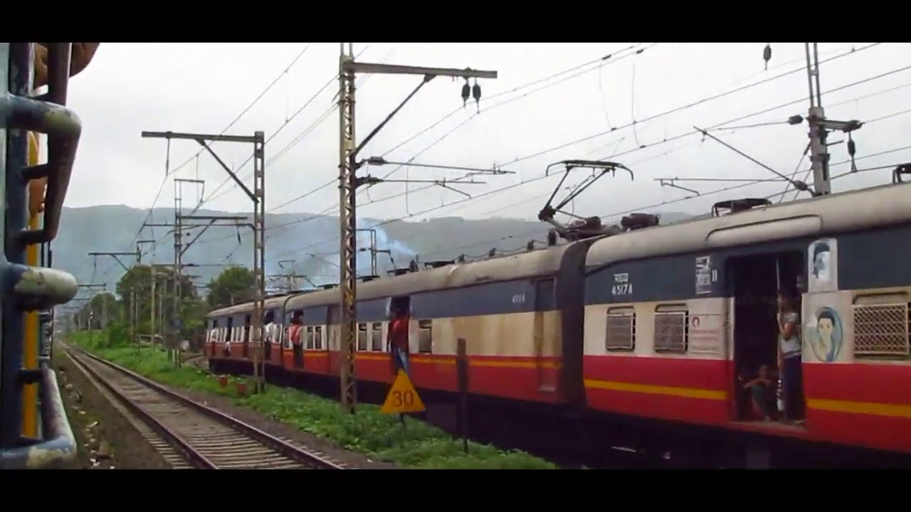 Mumbai - Pune Journey on a Rainy Day !! SINHAGAD EXPRESS