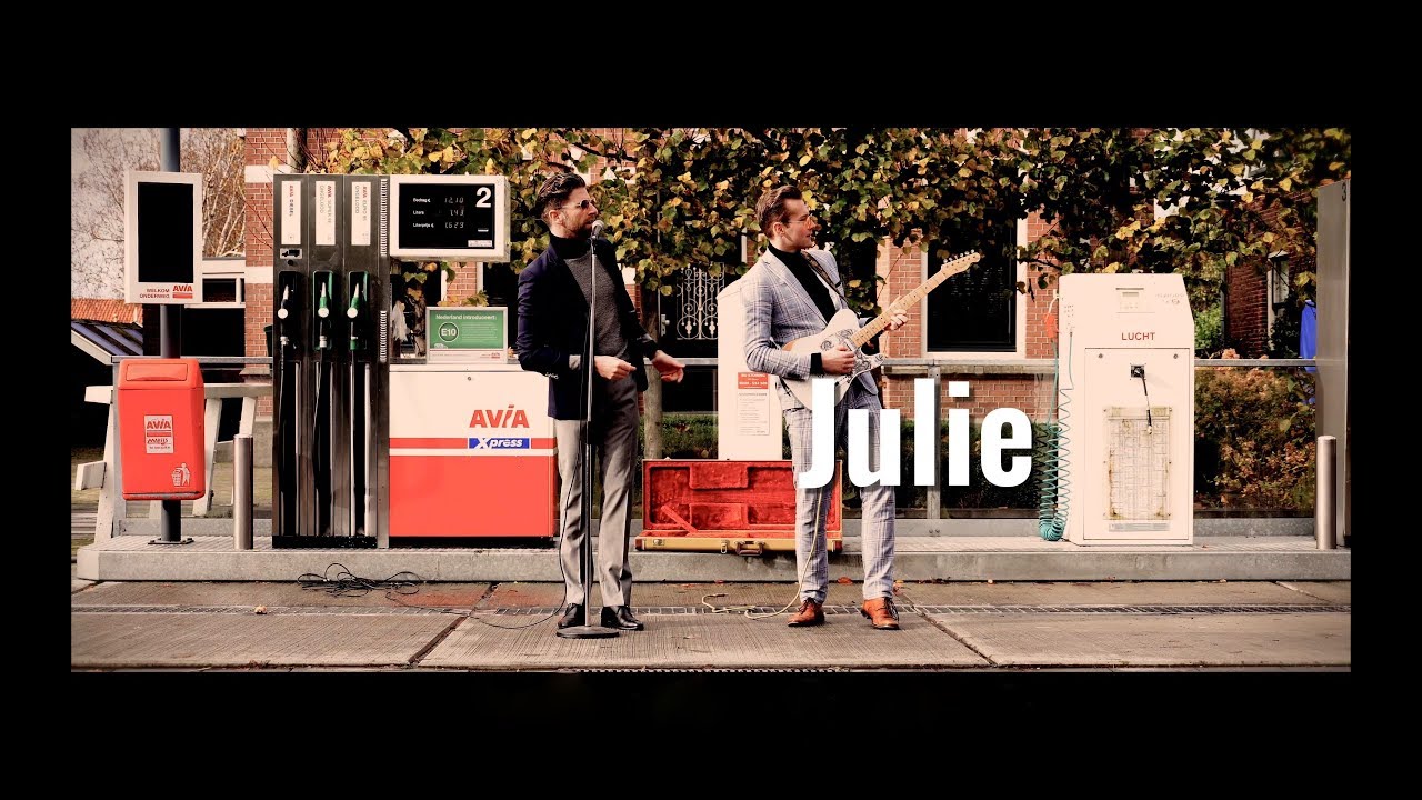 Julie drinkt brandstof uit een rietje... SAM VAN DALEN * ALFA GIULIA QUADRIFOGLIO