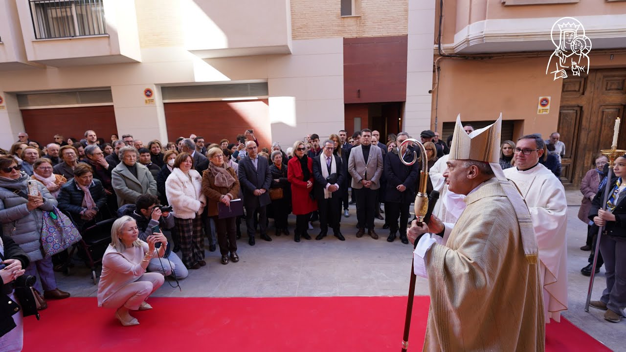 El Arzobispo bendice el complejo parroquial de Ntra. Sra. del Don de Alfafar tras su rehabilitación