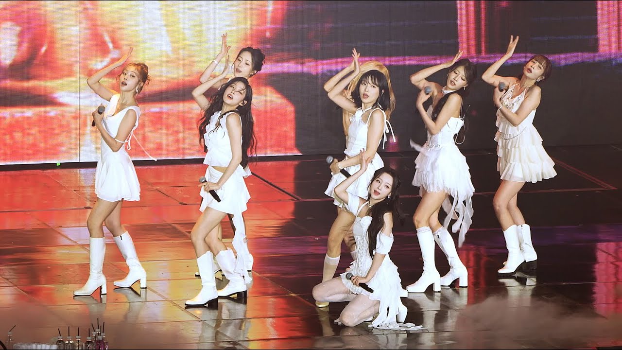 241117 러블리즈 ( Lovelyz )10주년 콘서트 ( 무대위주편집 직캠 풀버전 ) 직캠 @겨울나라의 러블리즈4