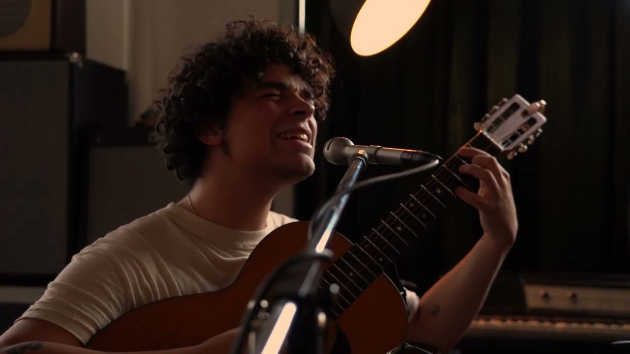 Charlie Hickey - Nikita (Feat. The Milk Carton Kids) (Live)