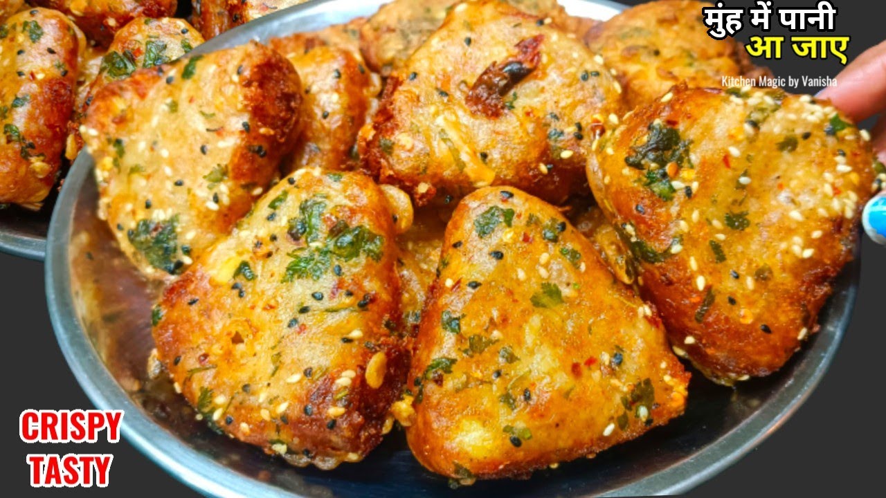 केवल 2 कच्चे आलू से नया गरमा गरम कुरकुरा नाश्ता जो भी खाए खाता ही जाए | Crispy kacche aalu ka nashta