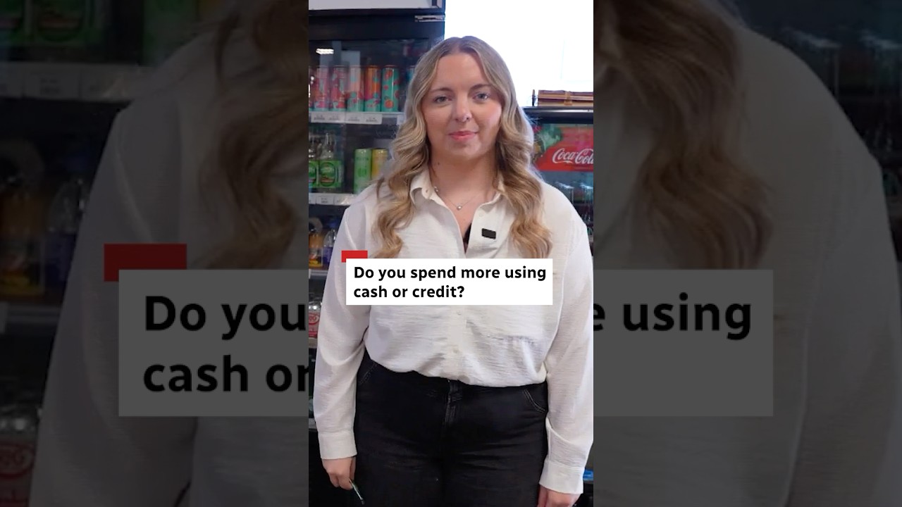 Cash or credit? How Canadians are managing their money in this economy