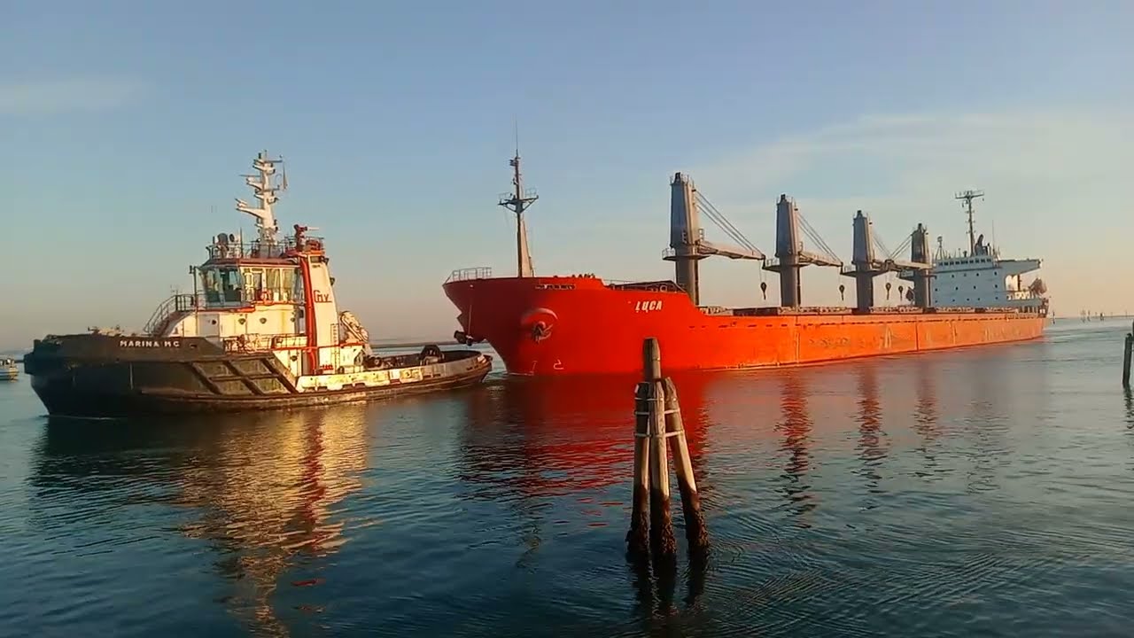 M/V LUCA e M/V IEVOLI GOLD  in transito per Fusina Venezia 14/12/2025