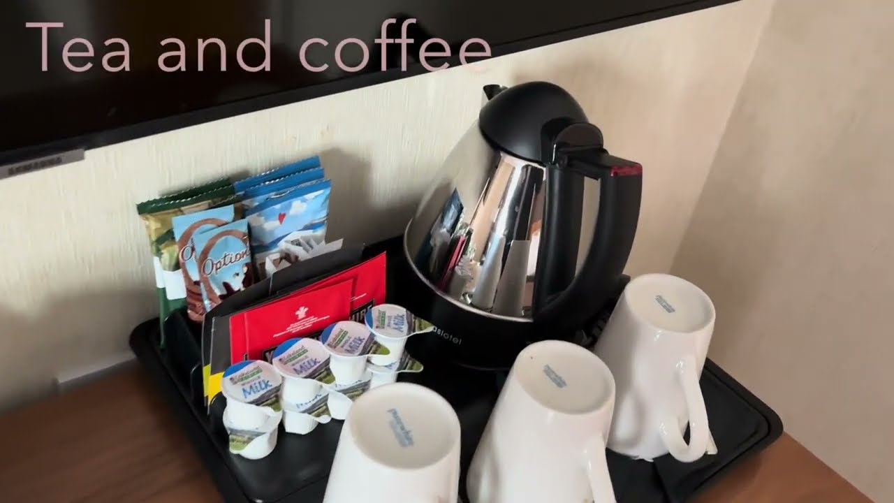 Hilton London Olympia Hotel | Room Review | Best cheap Hilton in London | Kensington | Room no. 236