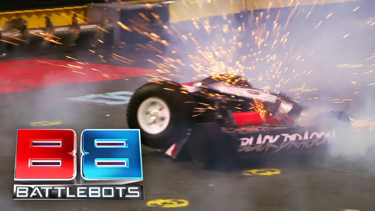 THIS IS CRAZY - IT'S COMING RIGHT FOR US! | Texas Twister vs Black Dragon | BattleBots