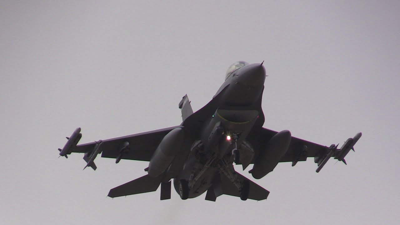 F-16  ...  AVIANO U.S. AIRFORCE BASE