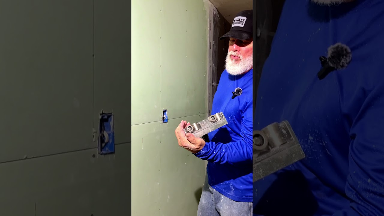 New Corner Roller Tool for Perfect Corners!  #drywallinstallation  #drywallmud  #construction