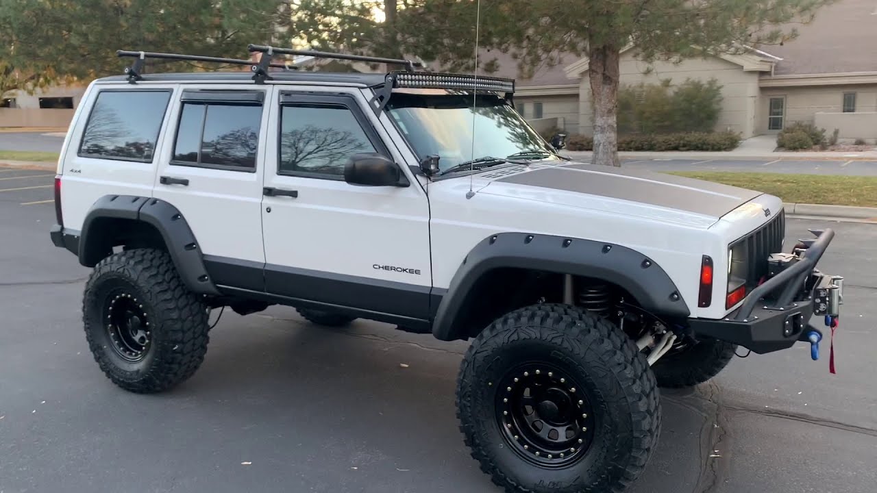 2000 Jeep Cherokee XJ Super Clean!