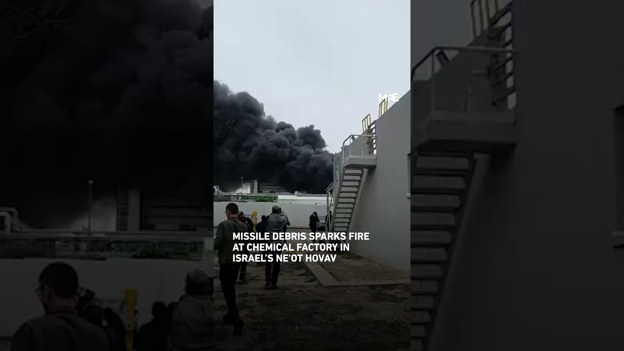 Missile debris sparks fire at chemical factory in Israel&rsquo;s Ne&rsquo;ot Hovav