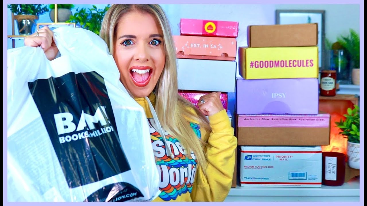 BIG PR HAUL AND BOOK HAUL!! || SO MANY GOODIES! || MAY 2022