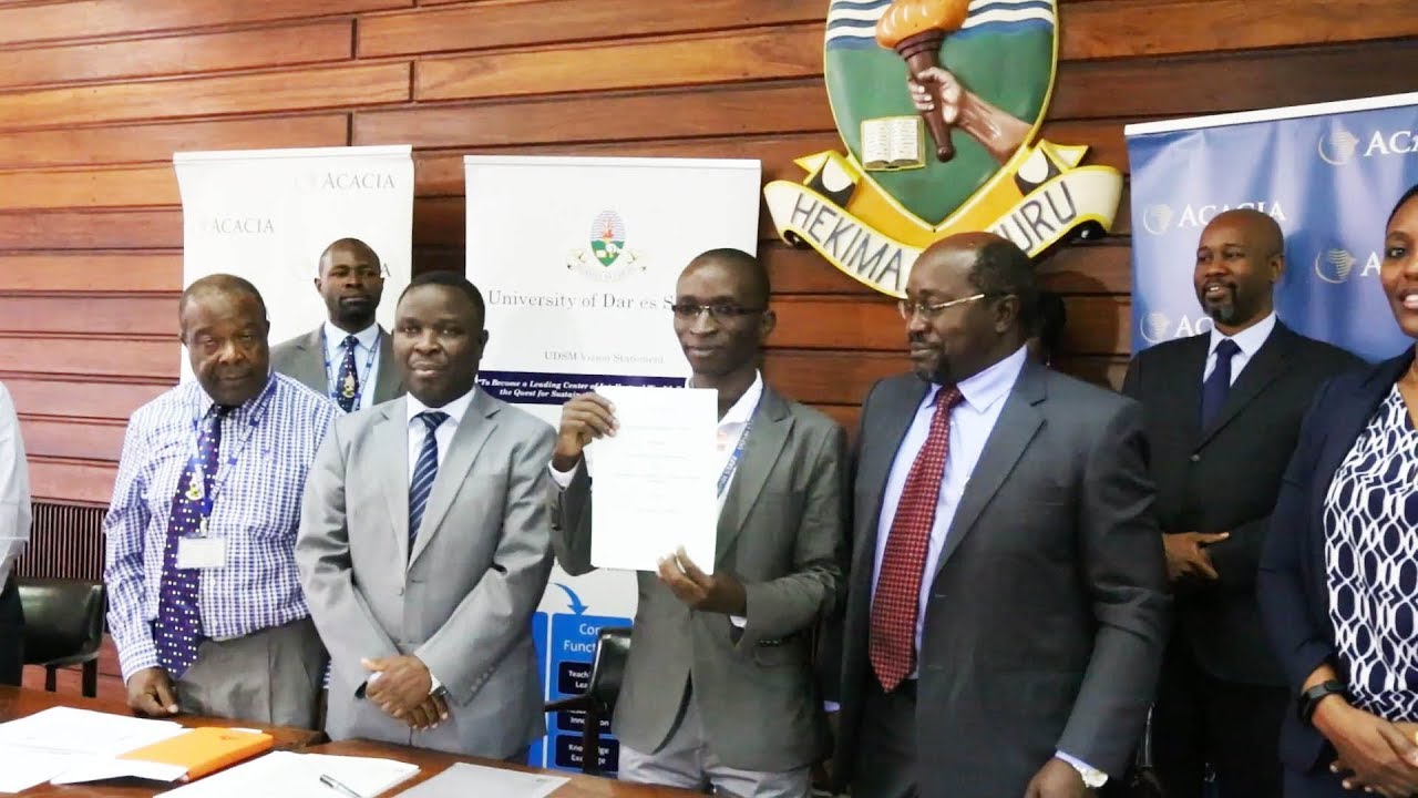 MWANAFUNZI UDSM ALA SHAVU KUSOMA CANADA