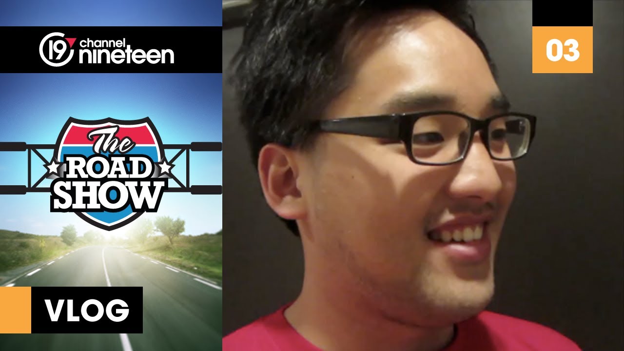 English Lessons with Heejun Han and Hollie Cavanagh! - The Road Show Vlog #3.  American Idol Live.