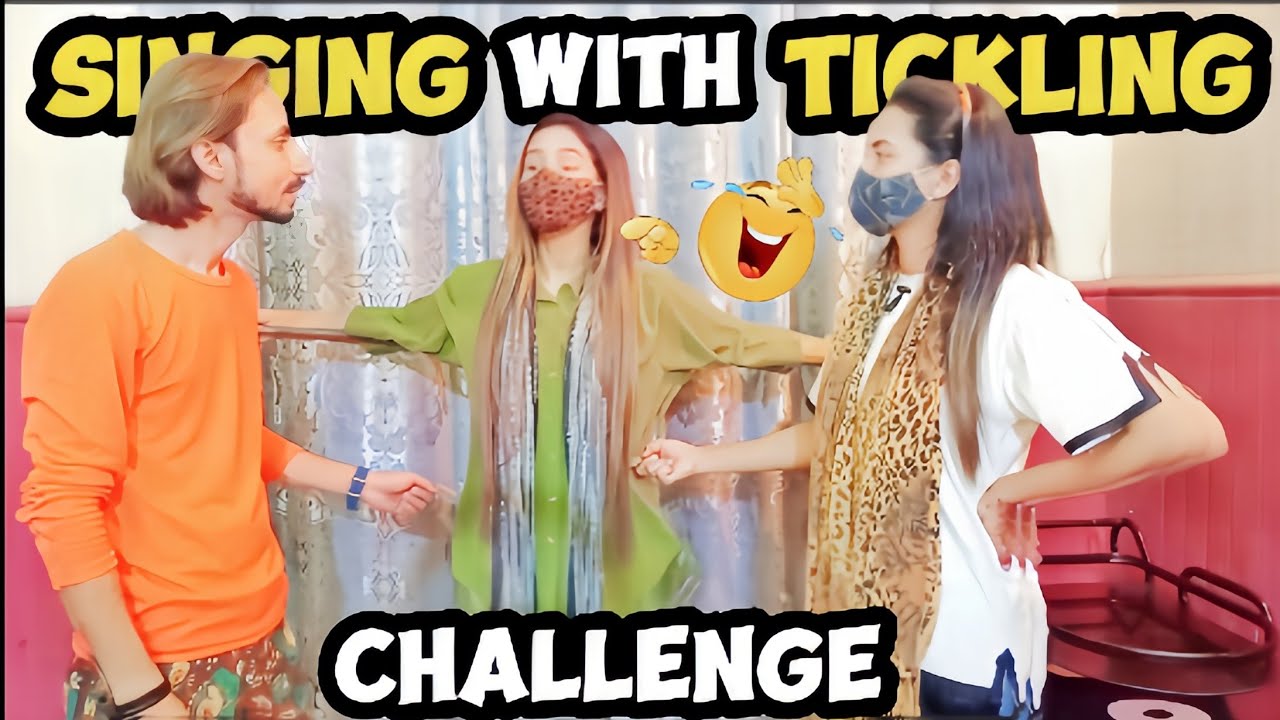 SINGING WITH TICKLING 🤣🤭 OR SATH DANCE B KIYA🤭🤪