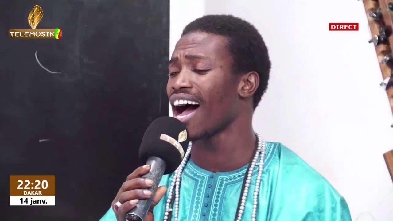 CHEIKH BAMBA SECK REND HOMMAGE A CHEIKHAL KHOUTOB DANS WAYAL NABI