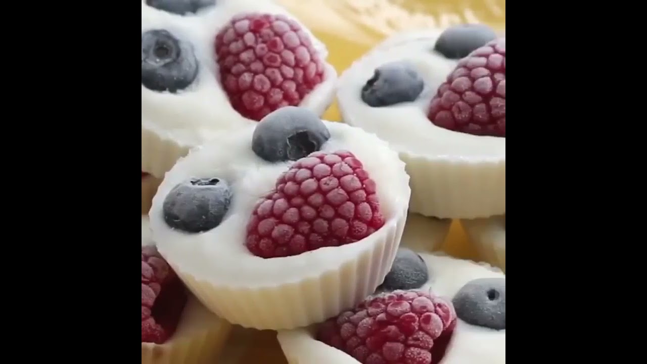 Frozen yogurt Granola Cup Cake 🥮🍰🧁🧁